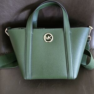 Michael Kors Tote Crossbody